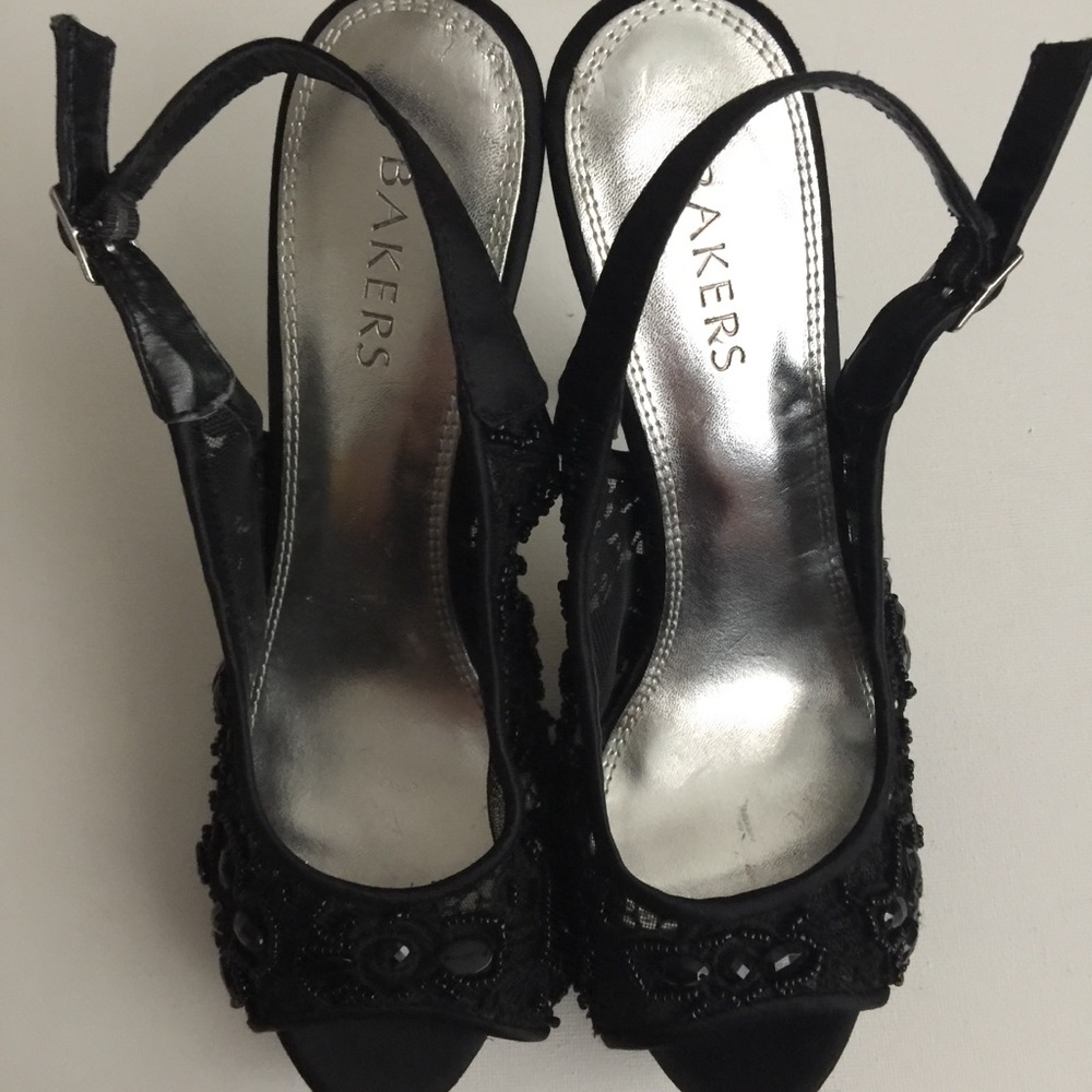BAKERS BLACK SANDALS